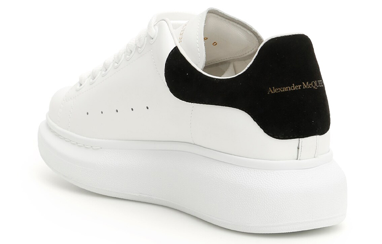Lookbook (W) Alexander McQueen Sneaker in Pelle ''Bianco Fashion'' 212527NSN0000019061