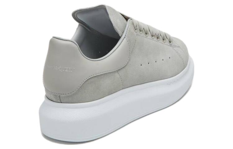 Lookbook (W) Alexander McQueen Low Top Schnürschuh ''Graues Kalbsleder'' 718139WIED51653