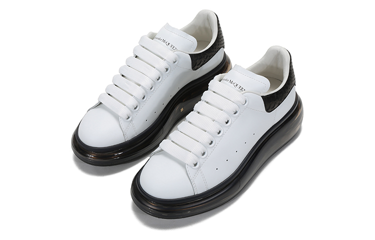 Lookbook (Women) Alexander McQueen Oversized 'Simple Fashion Black and White Low Top Sneakers' 650796WHZ4V9061