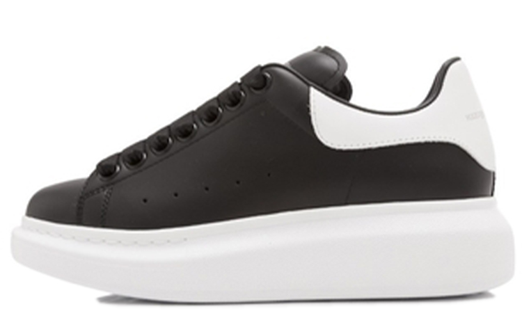 (W) Alexander McQueen Oversized Sneaker 2019 'Black White'