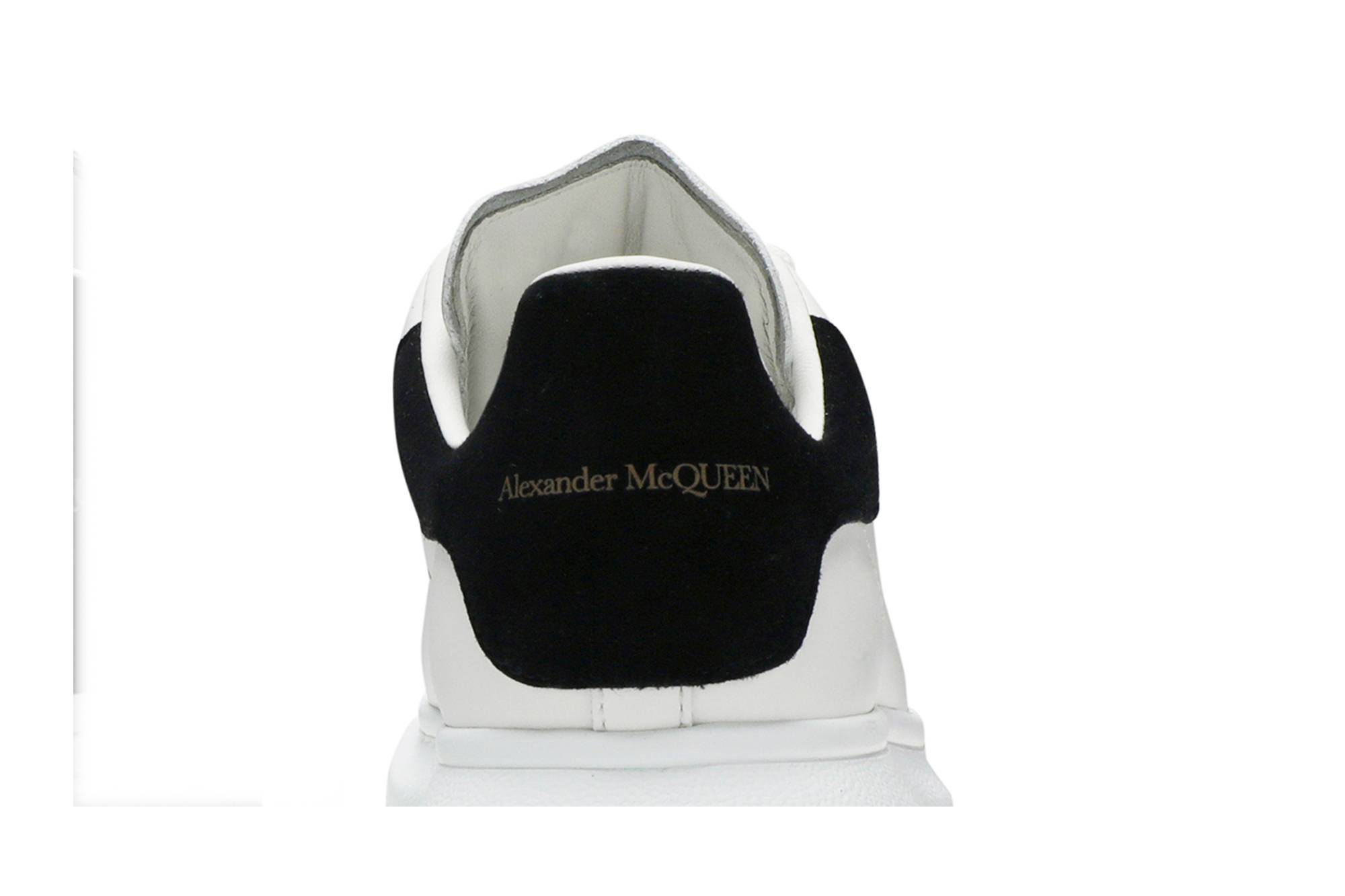 Sizing (W) 알렉산더 맥퀸 오버사이즈 스니커즈 (흰/검) 553770-WHGP7-9061