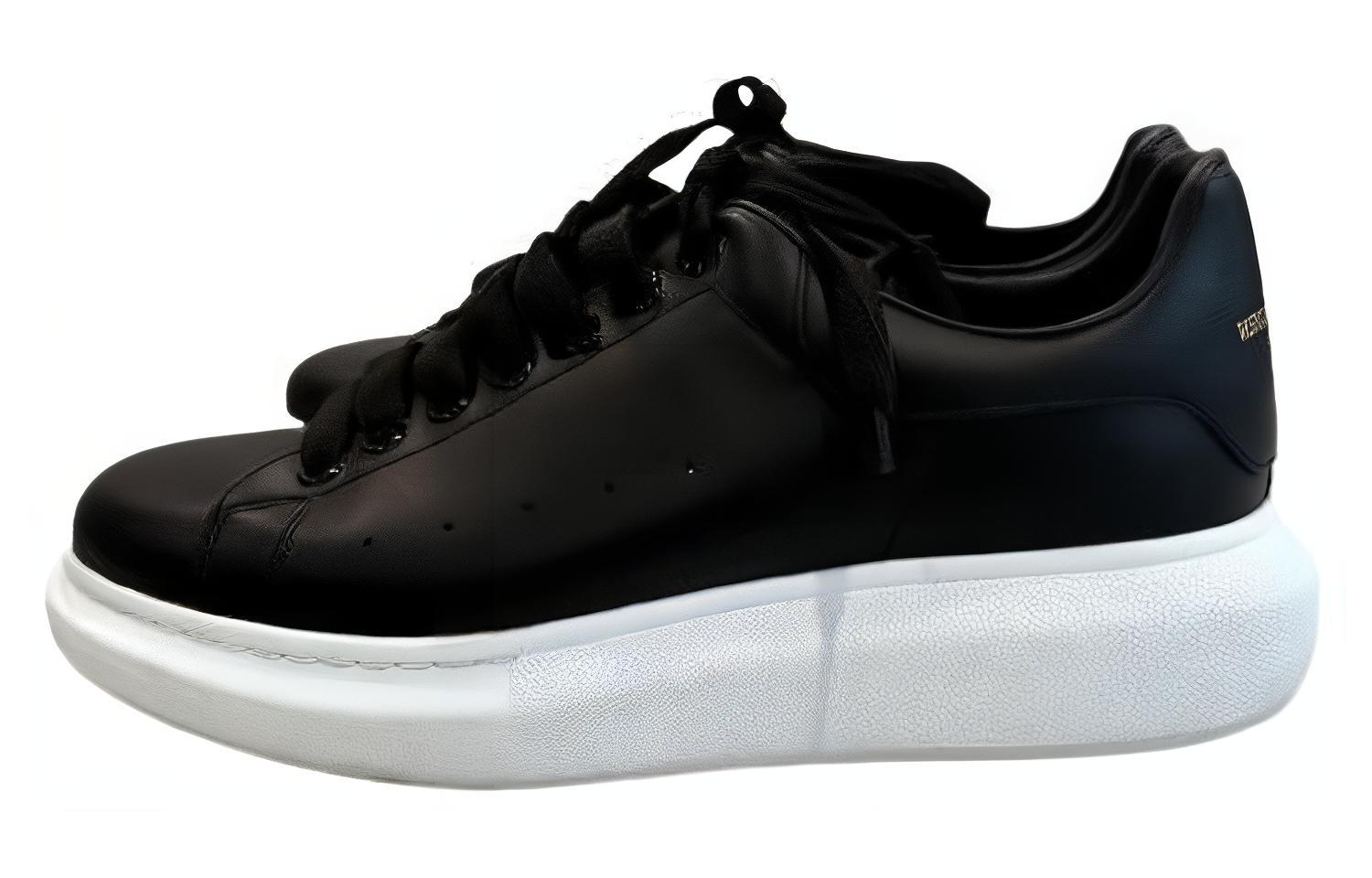 Buy (W) アレキサンダー・マックイーン オーバーサイズ スニーカー (黒) 462214-WHGP0-1000