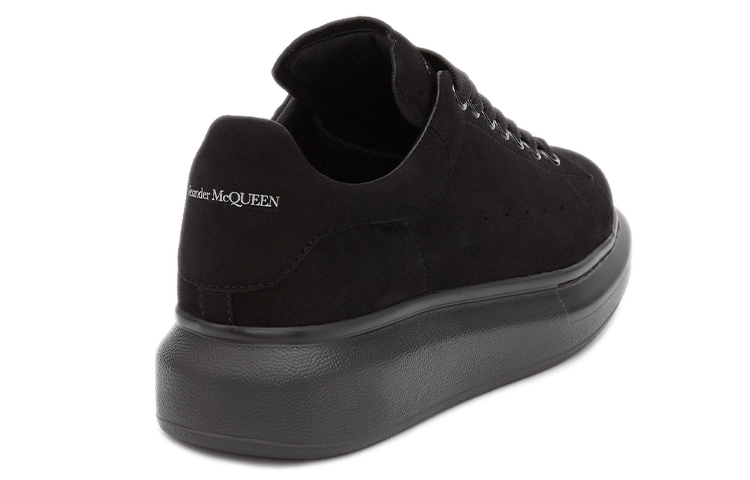 Shop (W) Alexander McQueen Sepatu Sneaker 'Black' Terbesar 558943-WHV67-1000