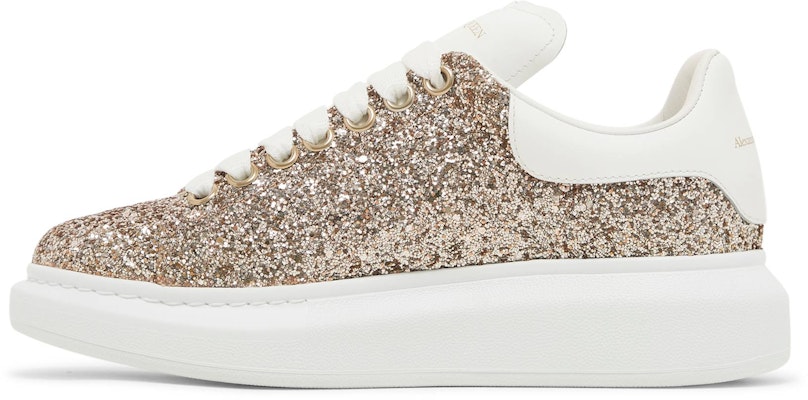 (W) Alexander McQueen Oversized Sneaker 'Calico Glitter' dalam Warna Berkilauan. 736296-W4VJ1-2228 Lookbook (W) Alexander McQueen Oversized Sneaker 'Calico Glitter' dalam Warna Berkilauan. 736296-W4VJ1-2228
