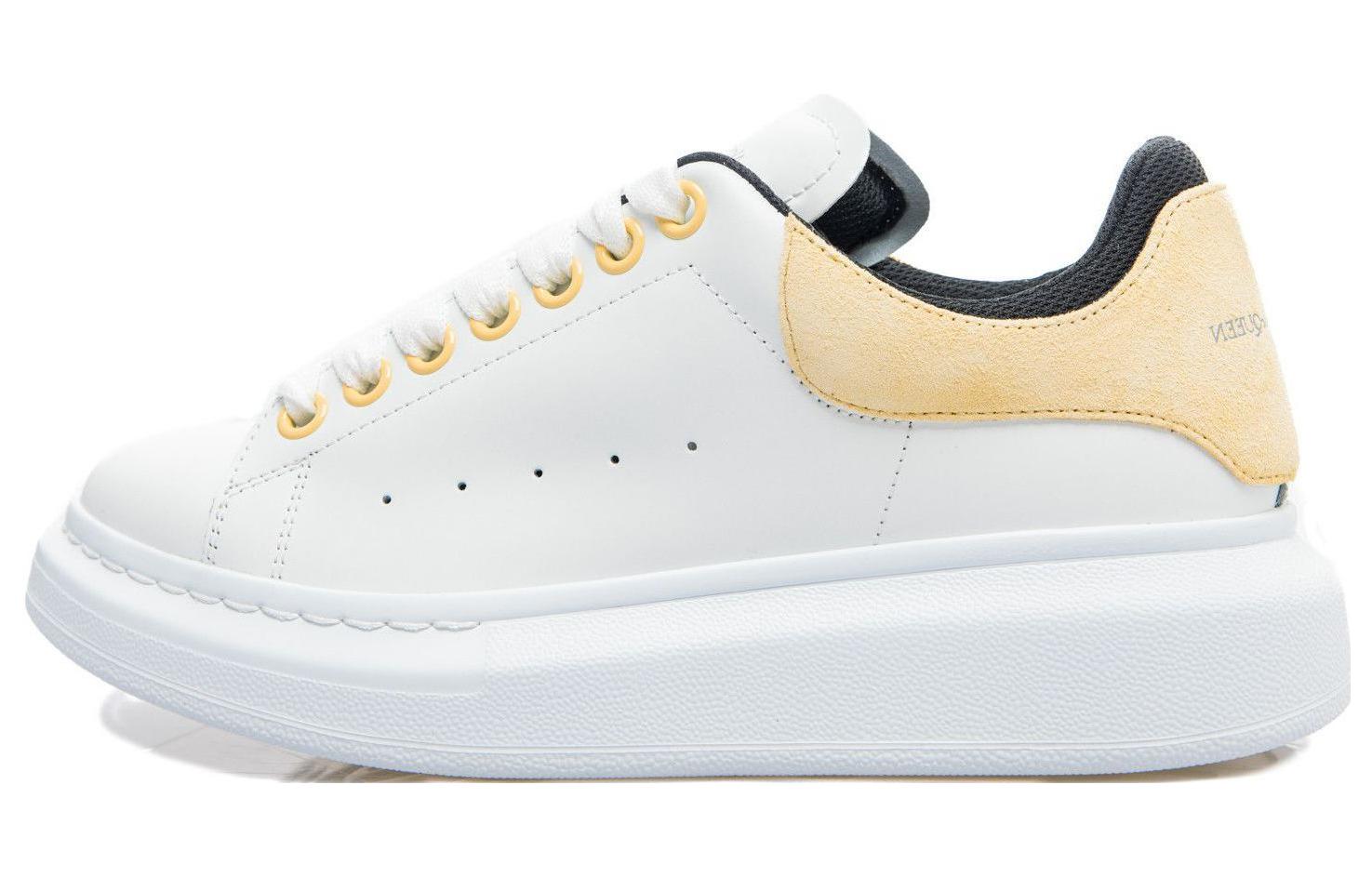 Buy (W) 알렉산더 맥퀸 오버사이즈 스니커즈 (화이트 크림) 697103-WICYA-8808