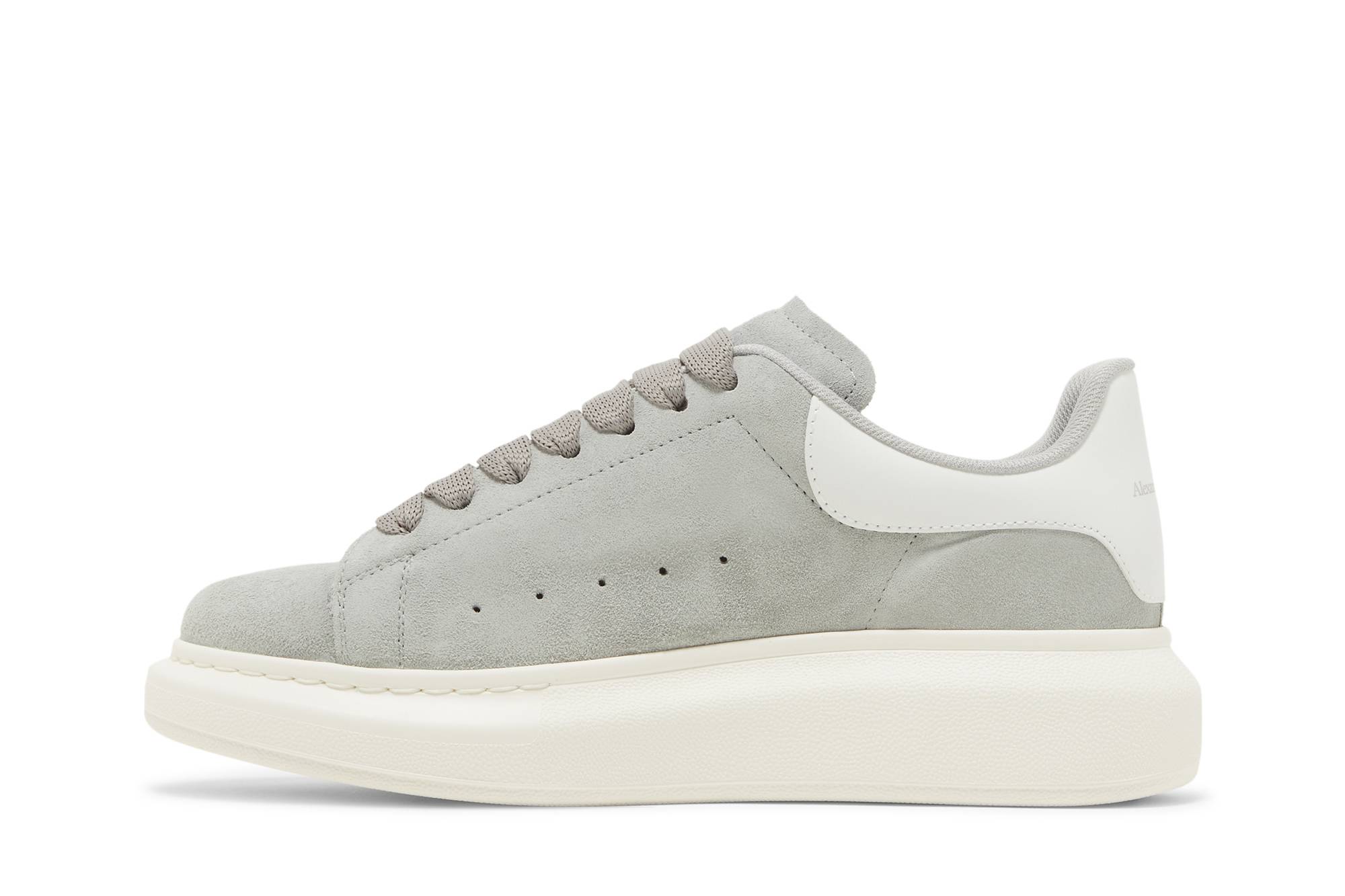 Lookbook (W) Alexander McQueen Oversized Sneaker 'Dove Grey' Kasut Lebar Kelabu Muda 650792-WIA51-1389