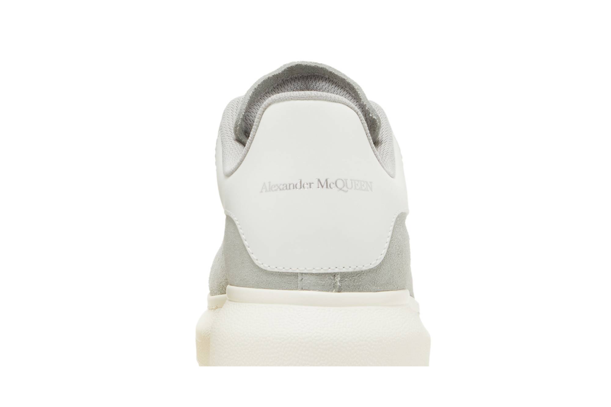 Sizing (W) Alexander McQueen Oversized Sneaker 'Dove Grey' Kasut Lebar Kelabu Muda 650792-WIA51-1389