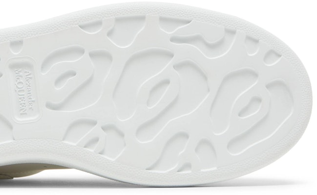 (W) Alexander McQueen Sepatu Oversized 'Drop Heel Counter Print - Mawar Putih' 650789-WHZ4U-9648 Purchase (W) Alexander McQueen Sepatu Oversized 'Drop Heel Counter Print - Mawar Putih' 650789-WHZ4U-9648