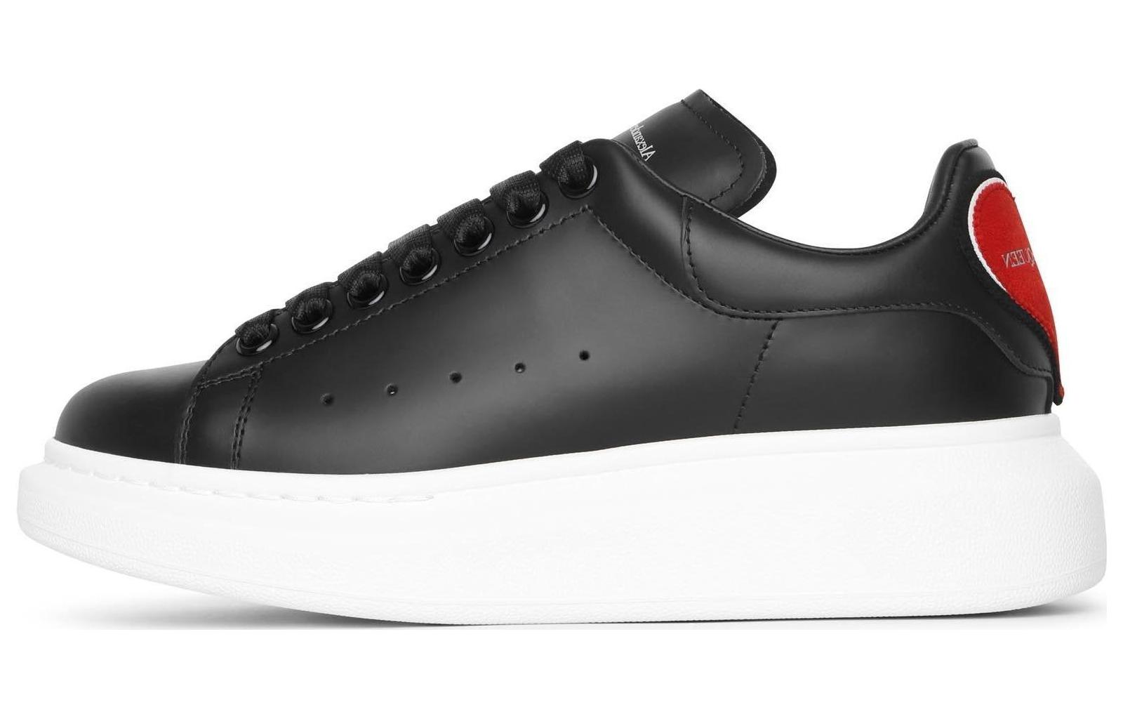 Buy (W) アレキサンダー・マックイーン オーバーサイズスニーカー ハート (黒/赤) 641859-WHZ4E-1066