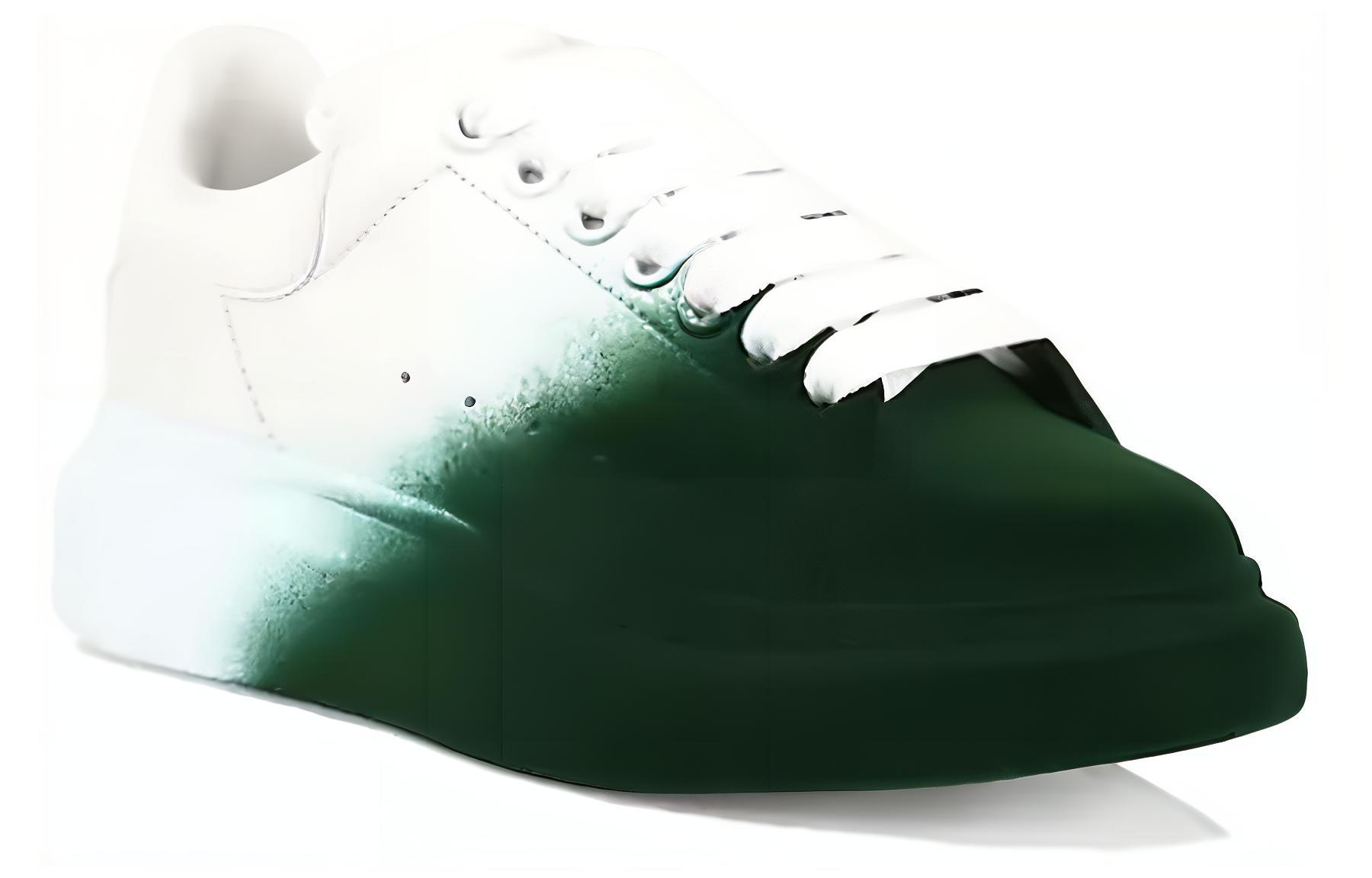 Lookbook (W) Alexander McQueen Oversized Sneaker 'Sprayed Ombre - Hijau Hutan' 586388-WHWM2-9706