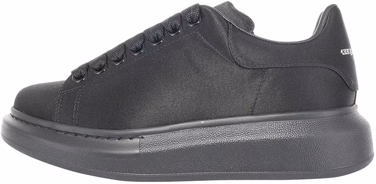 women-alexander-mc-queen-oversized-sneaker-triple-black-685667-w4-acz-1000