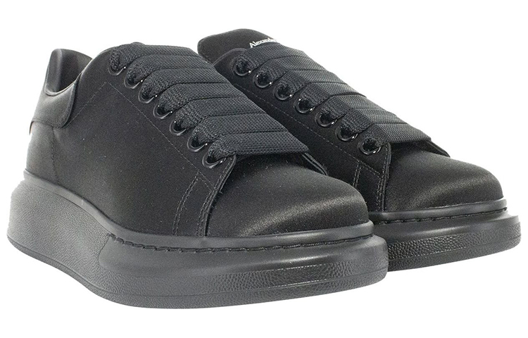 Lookbook (W) Alexander McQueen Oversized Sneaker 'Triple Black' Lelaki Kasut Hitam Penuh 685667-W4ACZ-1000