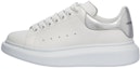 Buy (W) Alexander McQueen Sepatu Oversized 'Putih Perak'. 718232-WICGI-9071