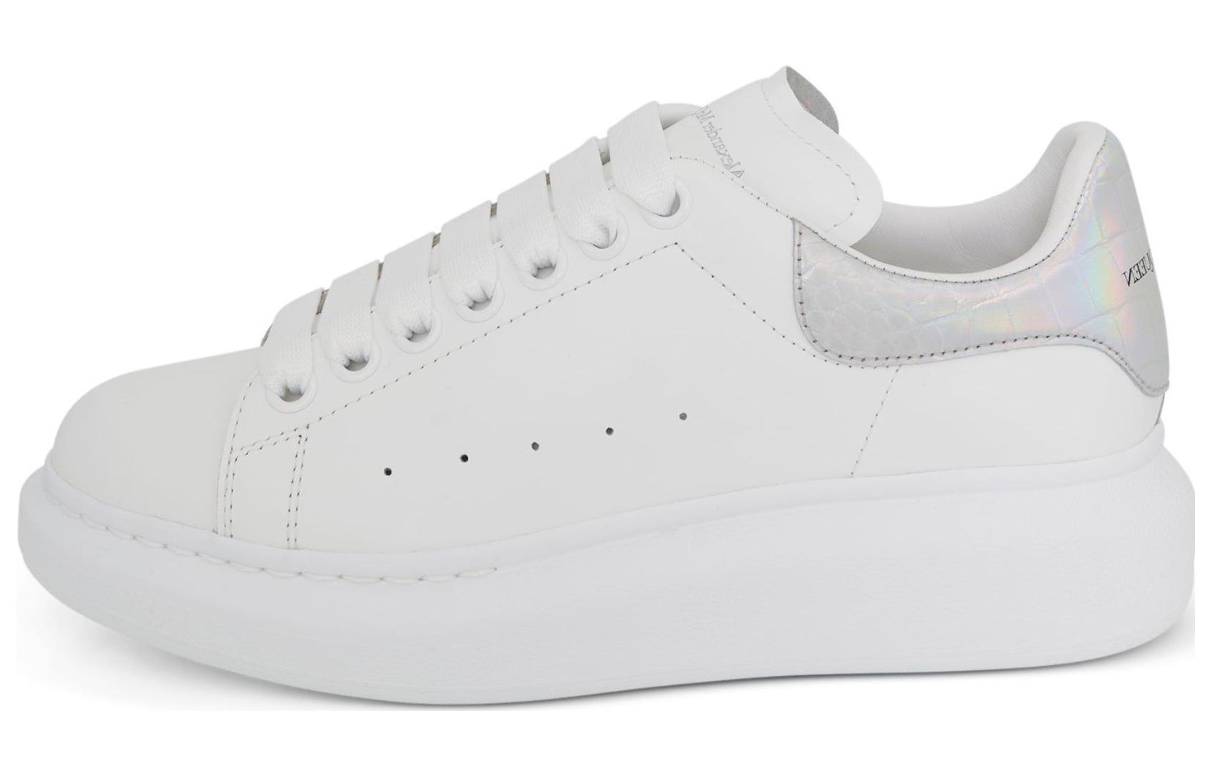Buy (W) 알렉산더 맥퀸 오버사이즈 스니커즈 '화이트 이리데센트' 553770-WIB9V-9637