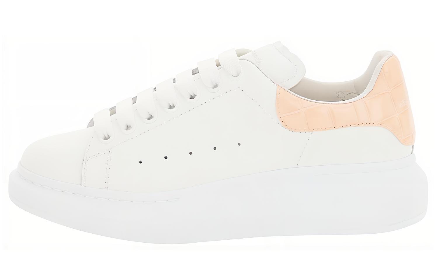 Buy (W) 알렉산더 맥퀸 오버사이즈 스니커즈 (화이트) 212527NSN000019