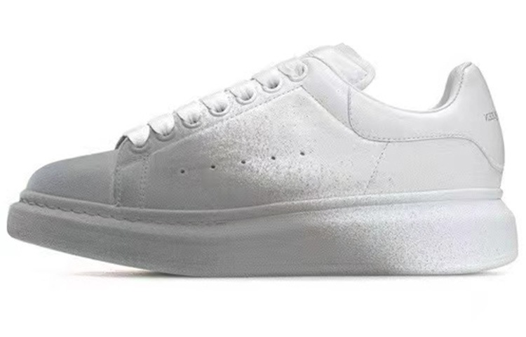 Buy (W) 亚历山大·麦昆 白灰丝绒喷雾厚底运动鞋 586388WHWM29705