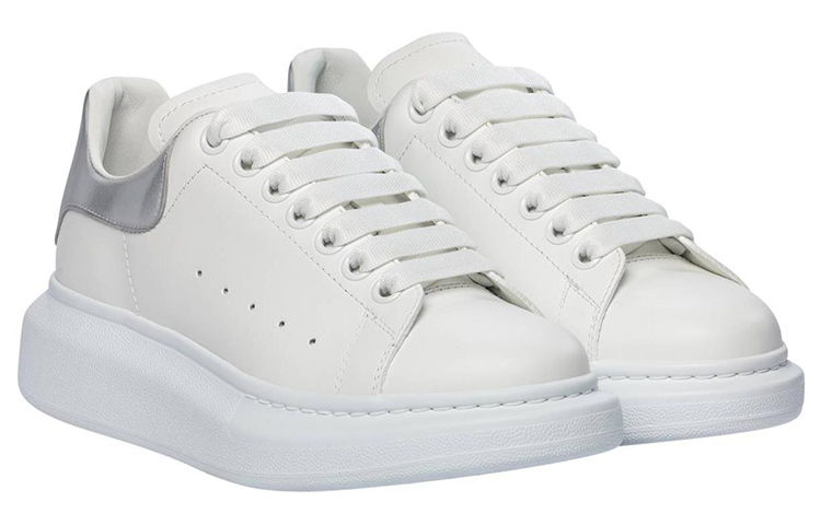 Order (W) Alexander McQueen Sepatu Oversized 'Putih Perak'. 718232-WICGI-9071