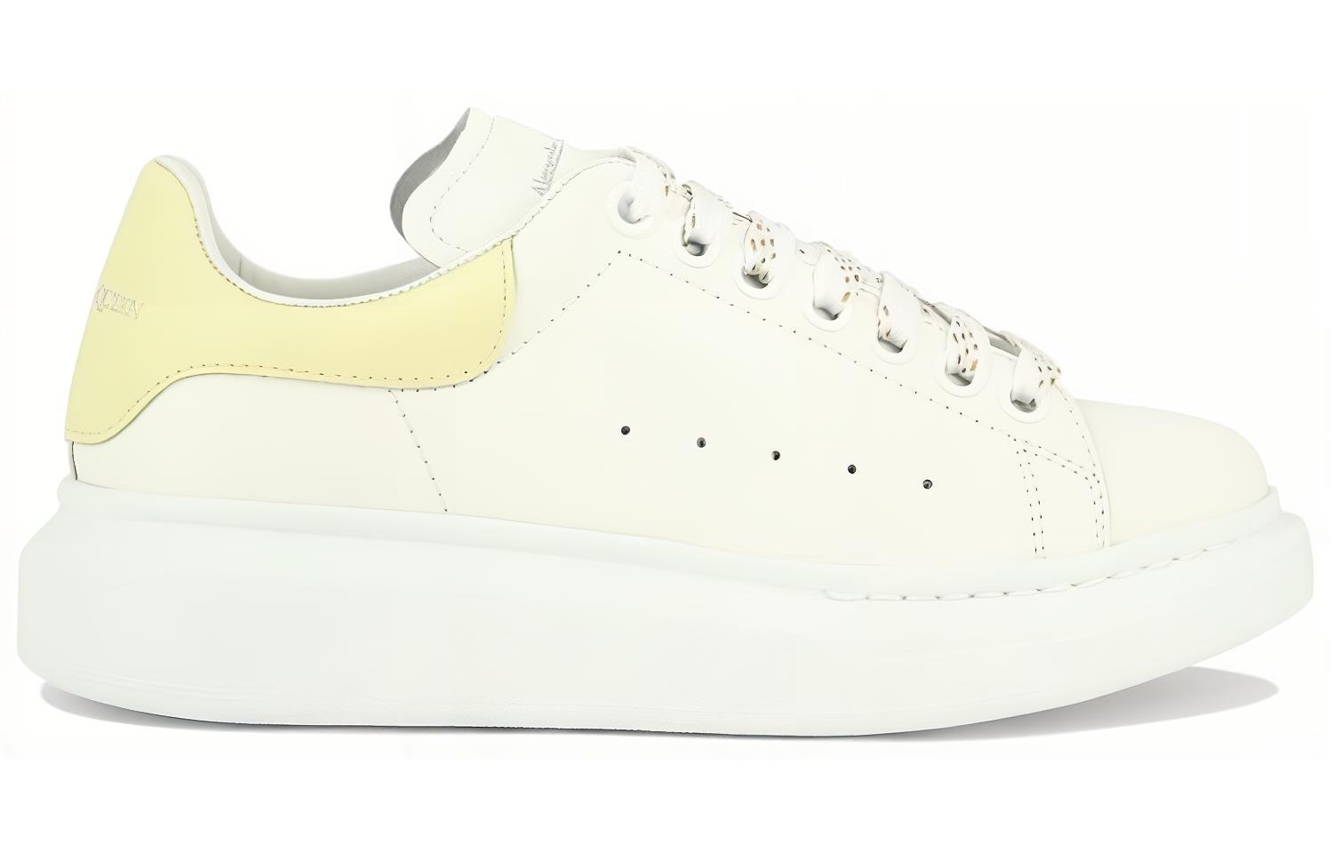 Order (W) Alexander McQueen Oversized Sneaker 'Putih Anise' 718139-WHGP5-3523
