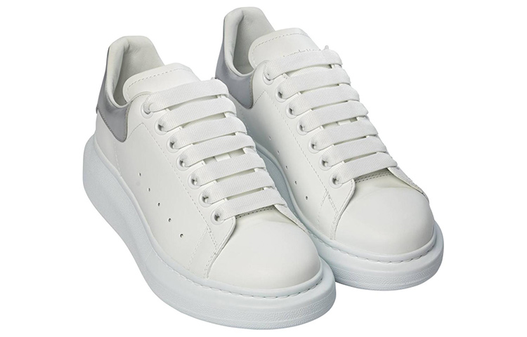 Lookbook (W) Alexander McQueen Sepatu Oversized 'Putih Perak'. 718232-WICGI-9071