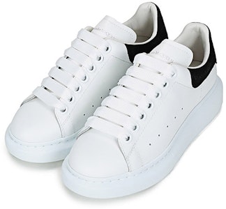 (W) Alexander McQueen Sepatu Oversized 'Putih Hitam' 650788-WHZ4K-9061 Lookbook (W) Alexander McQueen Sepatu Oversized 'Putih Hitam' 650788-WHZ4K-9061