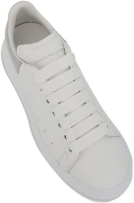 (W) Alexander McQueen Oversized Sneaker 'Putih Iridescent' 553770-WIB9V-9637 Lookbook (W) Alexander McQueen Oversized Sneaker 'Putih Iridescent' 553770-WIB9V-9637