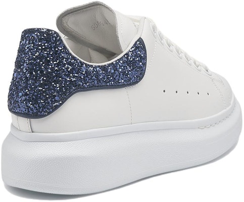 (W) (女性用) アレキサンダー マックイーン オーバーサイズスニーカー 'ホワイト ネイビー グリッター' 558945-WIA4Y-9095 558945-WIA4Y-9095 Lookbook (W) (女性用) アレキサンダー マックイーン オーバーサイズスニーカー 'ホワイト ネイビー グリッター' 558945-WIA4Y-9095 558945-WIA4Y-9095