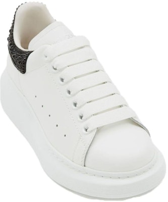 (W) Alexander McQueen Sepatu Oversized 'Putih Hitam Kristal' 666407-WIA4Z-9581 Lookbook (W) Alexander McQueen Sepatu Oversized 'Putih Hitam Kristal' 666407-WIA4Z-9581