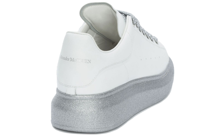 Lookbook (W) Zapatillas Alexander McQueen Oversized 'Blanco Plata' 553770-WHWKV-9071