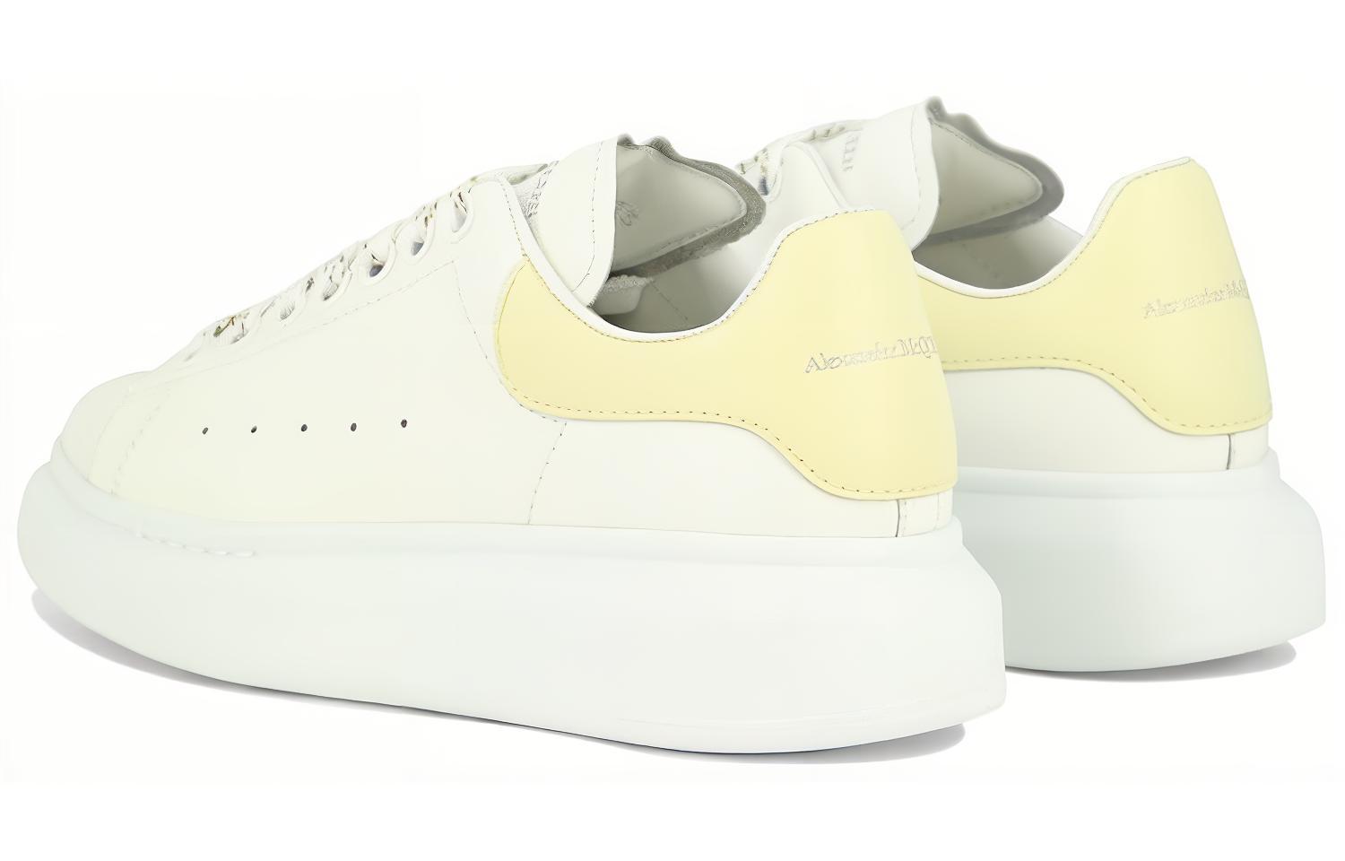 Lookbook (W) Alexander McQueen Oversized Sneaker 'Putih Anise' 718139-WHGP5-3523