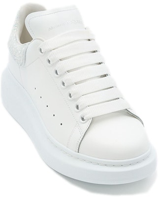(W) Alexander McQueen Oversized Sneaker 'Putih Iridescent' 558945-WIB9T-9550 Lookbook (W) Alexander McQueen Oversized Sneaker 'Putih Iridescent' 558945-WIB9T-9550