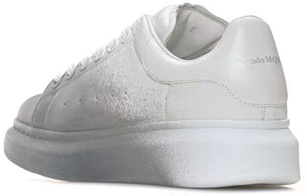 (W) Alexander McQueen Oversized Sneaker 'Putih Kelabu Velvet Spray' 586388WHWM29705 Lookbook (W) Alexander McQueen Oversized Sneaker 'Putih Kelabu Velvet Spray' 586388WHWM29705