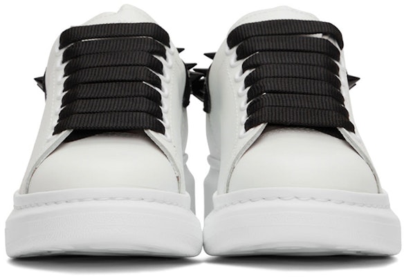 (W) Alexander McQueen Sepatu Oversized 'Putih Hitam' 676706-WIAFL-9061 Lookbook (W) Alexander McQueen Sepatu Oversized 'Putih Hitam' 676706-WIAFL-9061