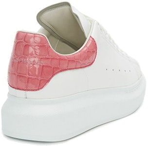 (W) Alexander McQueen Oversized Sneaker 'Putih Bloom' 553770-WHXMY-9137 Lookbook (W) Alexander McQueen Oversized Sneaker 'Putih Bloom' 553770-WHXMY-9137