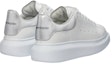 Shop (W) Alexander McQueen Sepatu Oversized 'Putih Perak'. 718232-WICGI-9071