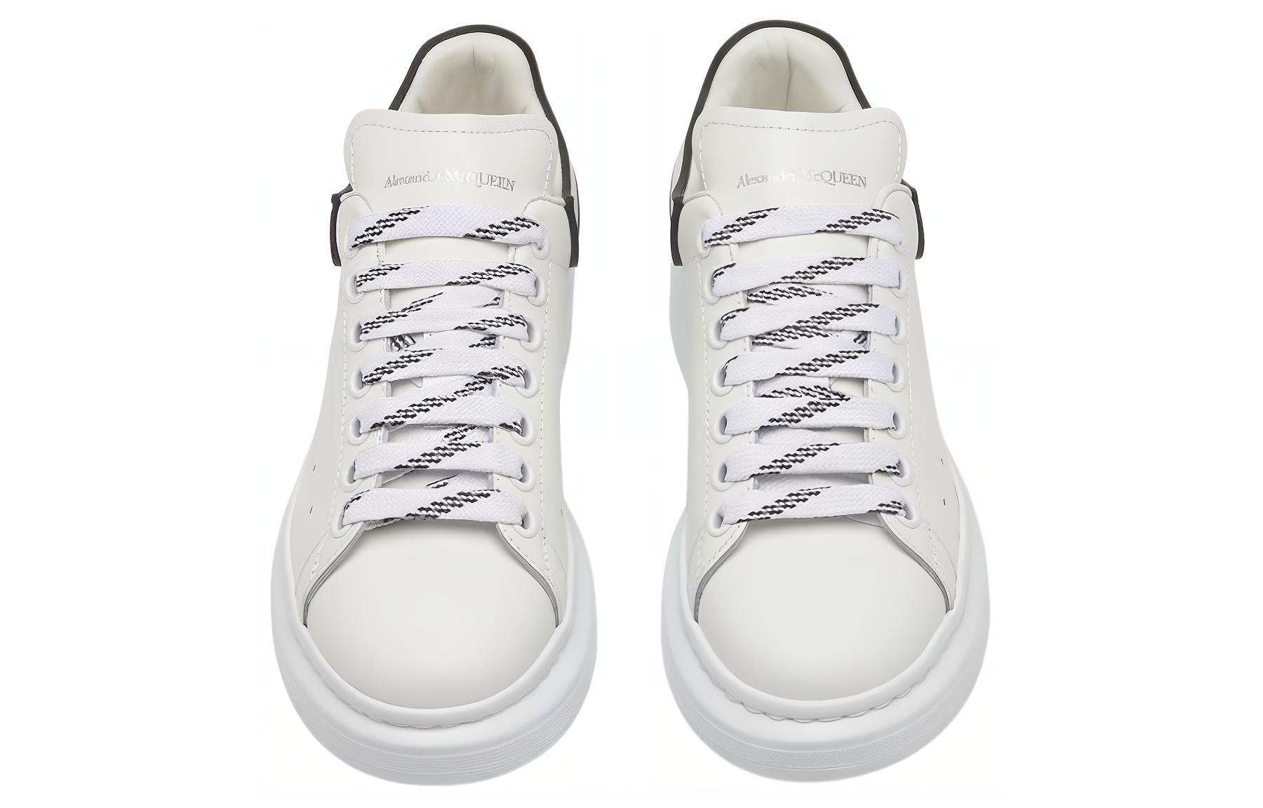 Shop (W) Alexander McQueen Sepatu Oversized 'Putih Hitam' 621056-WHXMT-9074