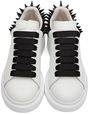 (W) Alexander McQueen Sepatu Oversized 'Putih Hitam' 676706-WIAFL-9061 Shop (W) Alexander McQueen Sepatu Oversized 'Putih Hitam' 676706-WIAFL-9061