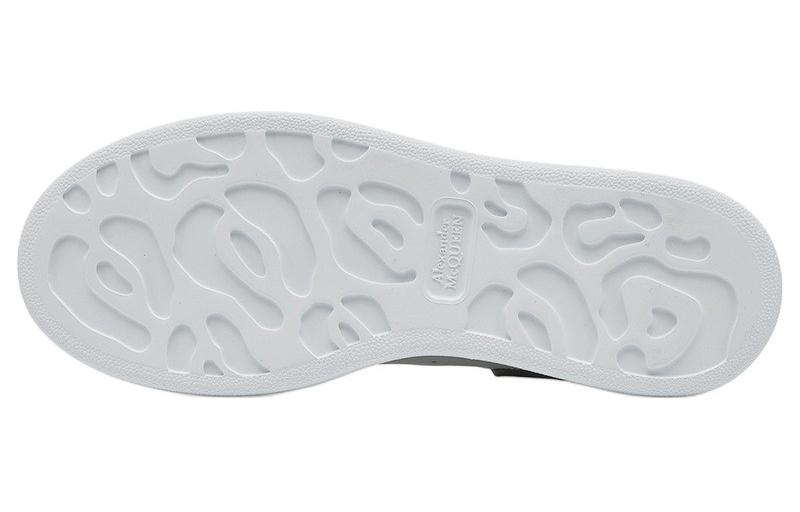 Purchase (W) Alexander McQueen Sepatu Oversized 'Putih Hitam' 621056-WHXMT-9074