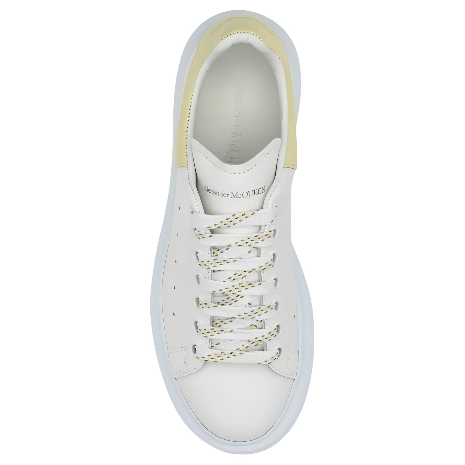 Purchase (W) Alexander McQueen Oversized Sneaker 'Putih Anise' 718139-WHGP5-3523
