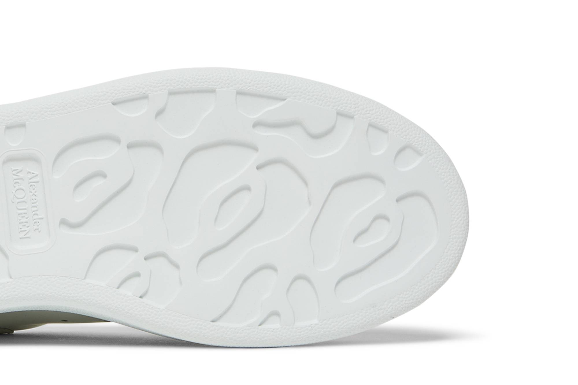 Purchase (W) Alexander McQueen Oversized Sneaker 'Putih Violet' 650791-WHZ4N-9104