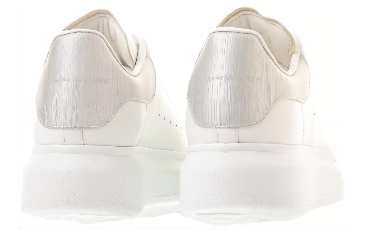 Shop (W) Alexander McQueen Kasut Oversaiz 'Perak Putih' 781742WIEE99071