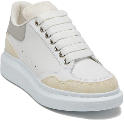 (W) Alexander McQueen Sneakers Oversized 'Putih Vanilla Semen' 758982WIA5V7788 Lookbook (W) Alexander McQueen Sneakers Oversized 'Putih Vanilla Semen' 758982WIA5V7788