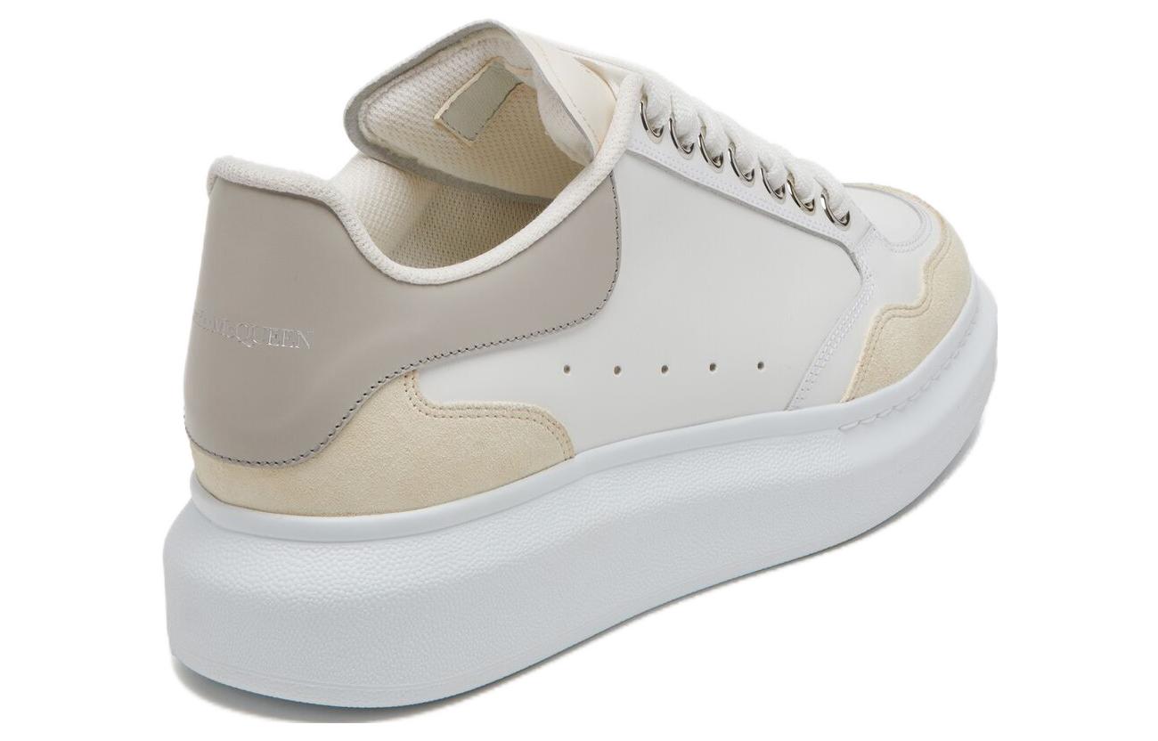 Shop (W) Alexander McQueen Sneakers Oversized 'Putih Vanilla Semen' 758982WIA5V7788