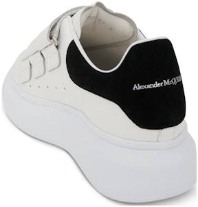 (W) アレキサンダー・マックイーン トリプルストラップスニーカー 白黒 697105-WHGP7-9061 Shop (W) アレキサンダー・マックイーン トリプルストラップスニーカー 白黒 697105-WHGP7-9061