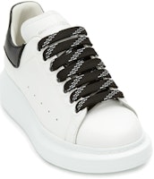 (W) 亚历山大·麦昆 大号白色黑色鞋带 运动鞋 621056WHXMT9034 Lookbook (W) 亚历山大·麦昆 大号白色黑色鞋带 运动鞋 621056WHXMT9034