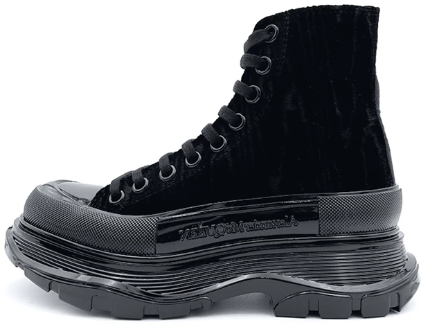 women-alexander-mc-queen-platform-boot-black-velvet-658077-w4-py-11081