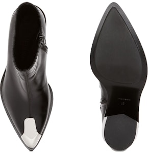 Alexander McQueen亞歷山大麥昆 皮革 舒適簡約 短筒靴 7cm 女款 黑色 Shop Alexander McQueen亞歷山大麥昆 皮革 舒適簡約 短筒靴 7cm 女款 黑色