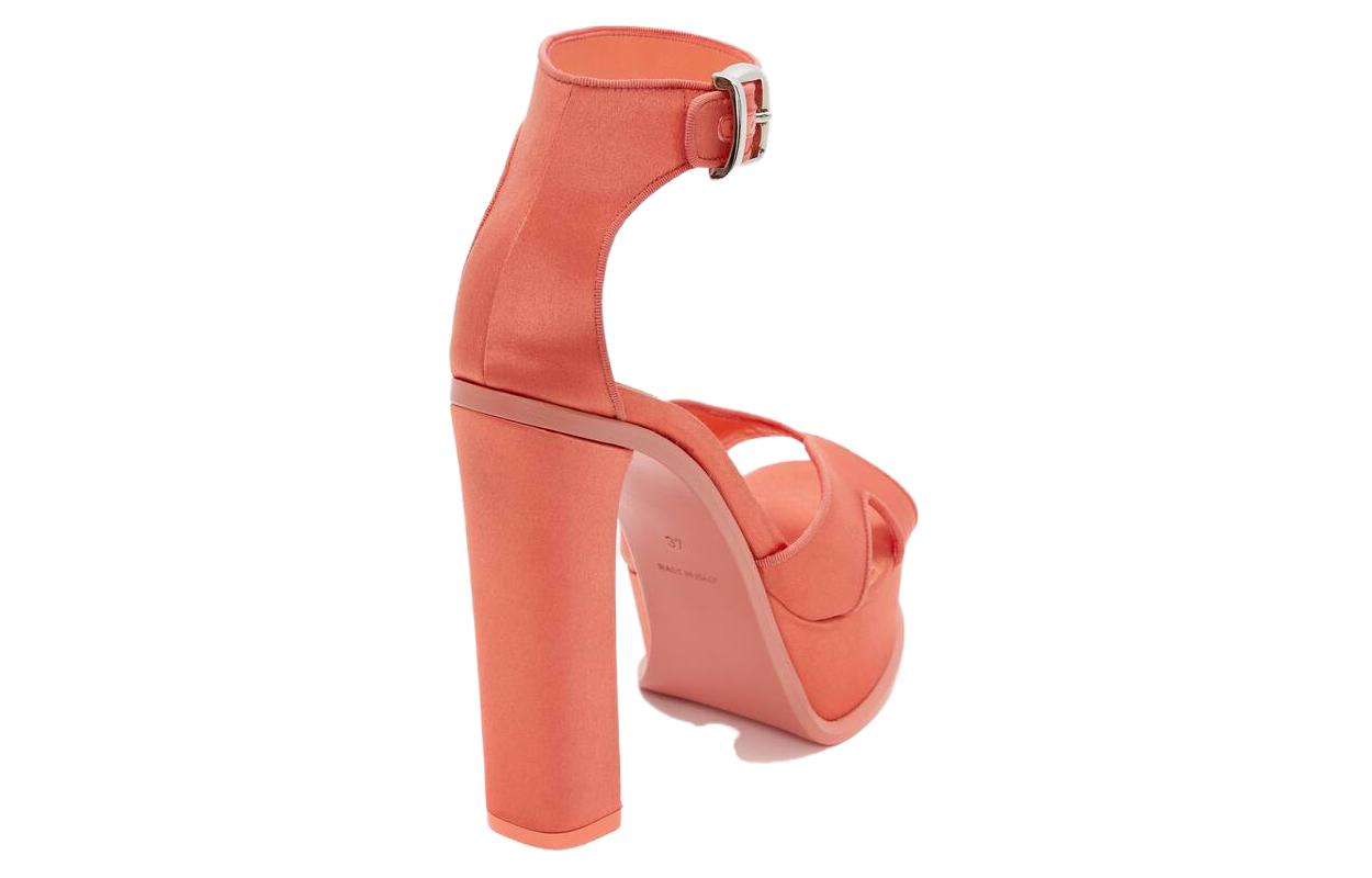 Shop (W) 알렉산더 맥퀸 아프리콧 새틴 오렌지 플랫폼 샌들 710042W4GP87876