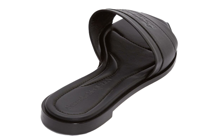 Shop (W) Alexander McQueen Black Signature 'Sandal Kasual Nyaman Kulit Sapi' 651902WHZX11000