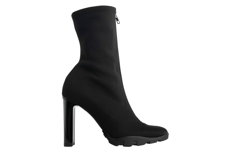 Order (W) Bottines Noires Alexander McQueen Slim Tread Ankle. 688310W4SQ01000