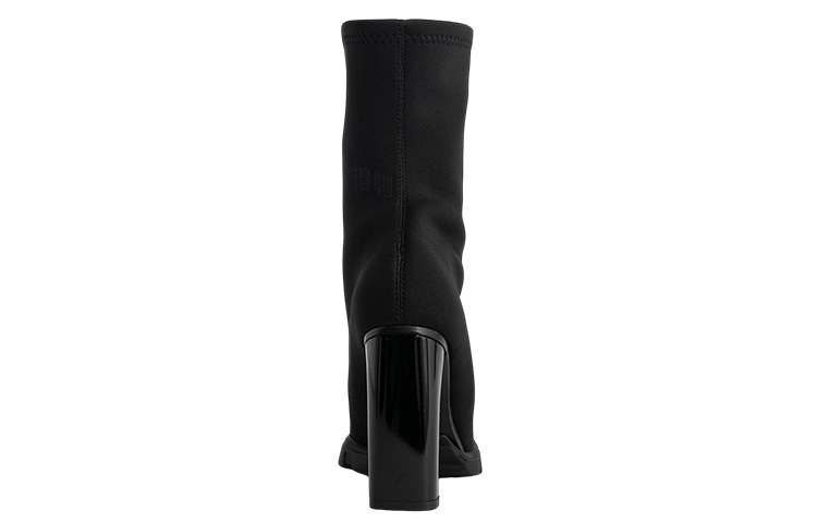 Shop (W) Bottines Noires Alexander McQueen Slim Tread Ankle. 688310W4SQ01000